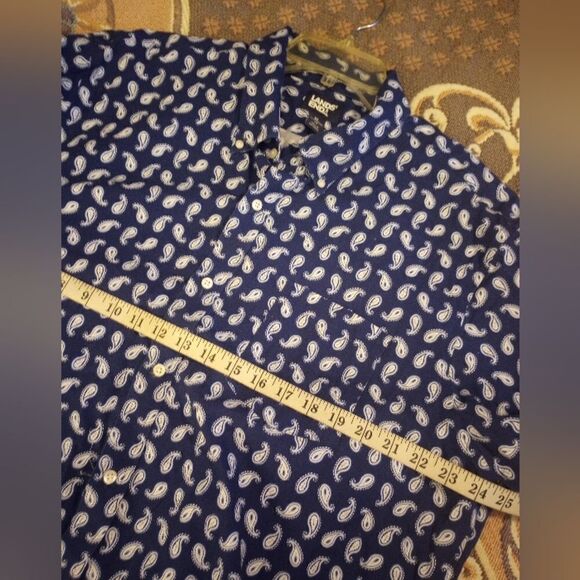 - Land's End paisley print short sleeve button down with front pocket - Picture 3 of 6